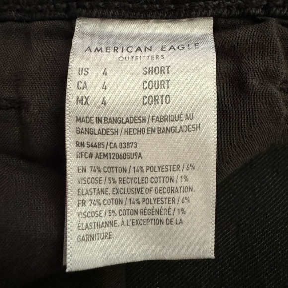 AE Mom jeans. Size 4 Short. Soft black. - Picture 4 of 9